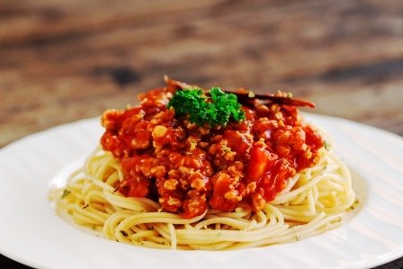 spagety bolognese omacka